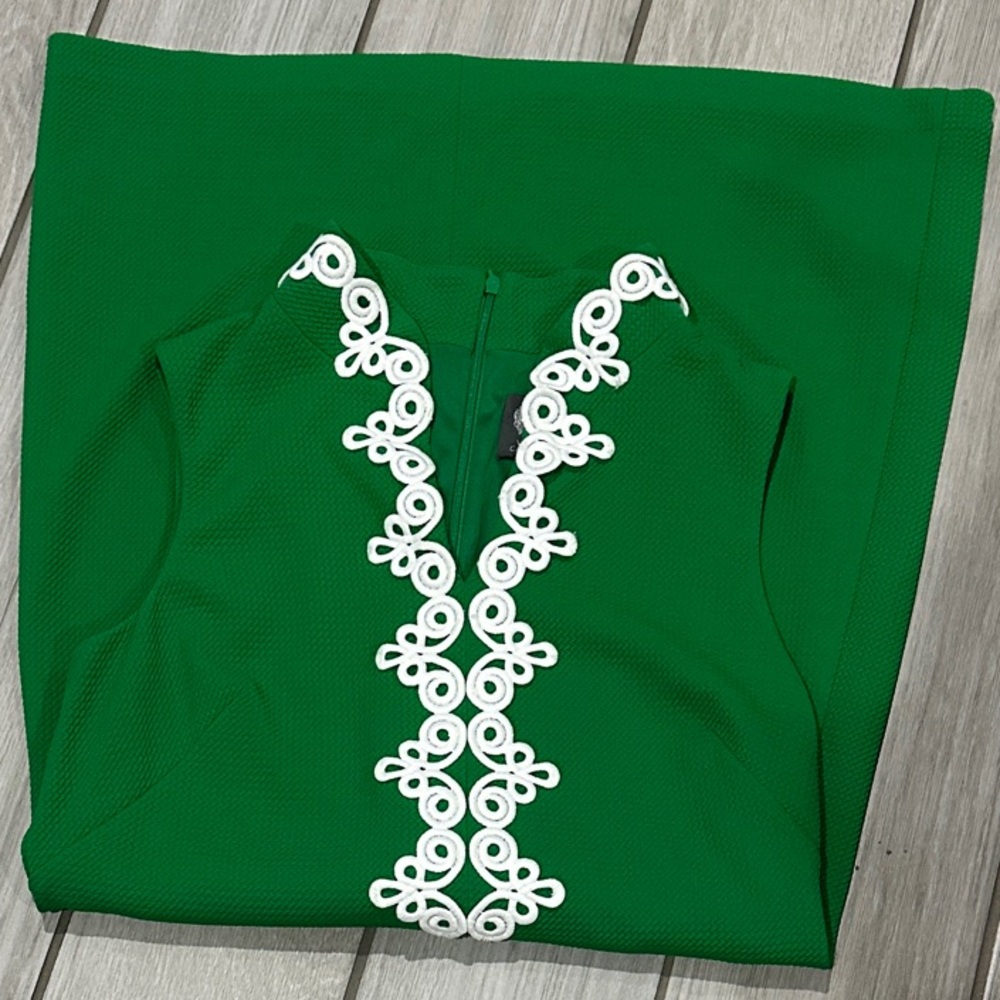 Vince Camuto Emerald Green Sleeveless Mini Dress with White Trim - Picture 4 of 8